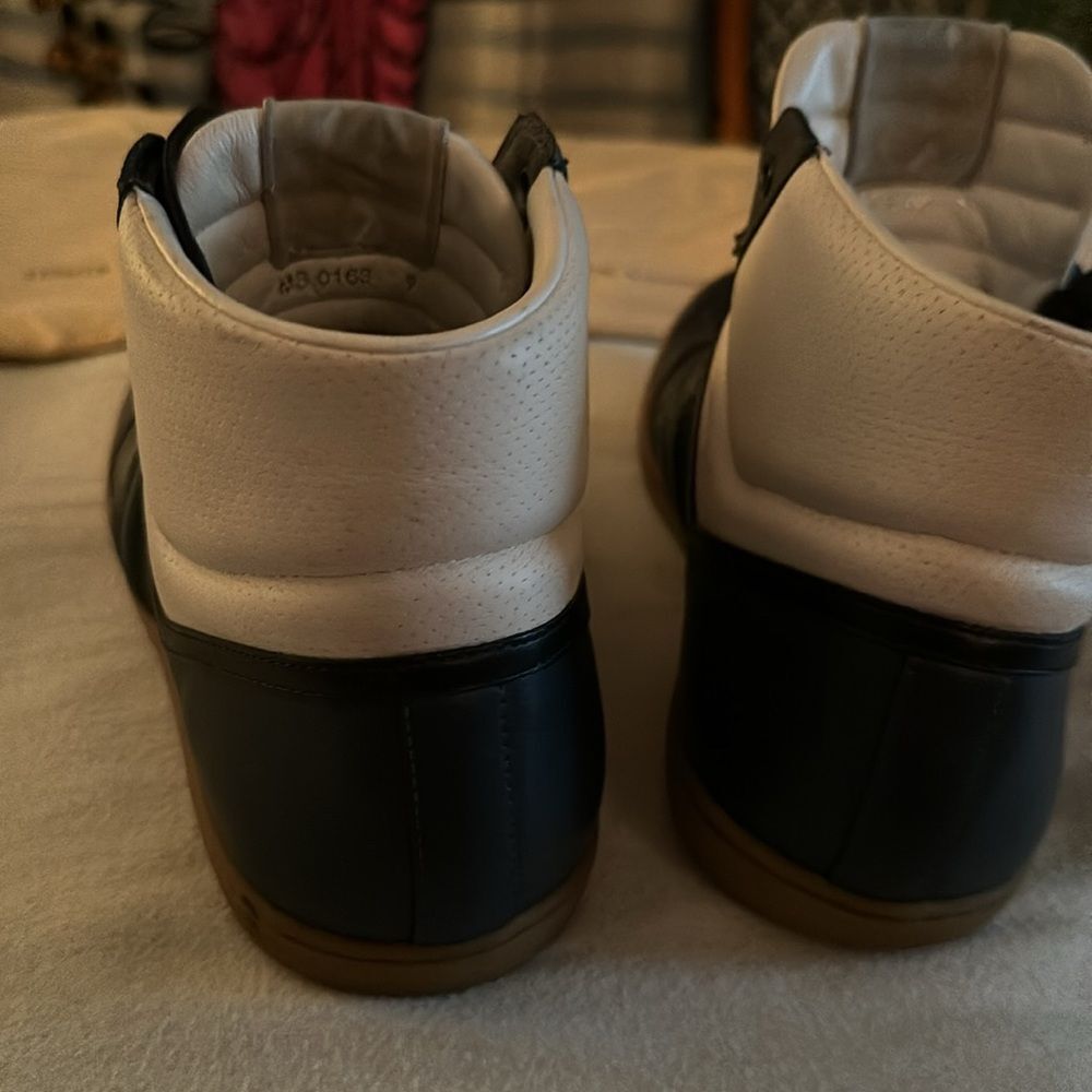 LOUIS VUITTON Leather High Trainers - LV Men's Size 9 - US Men's Size 10 - Picture 4 of 12